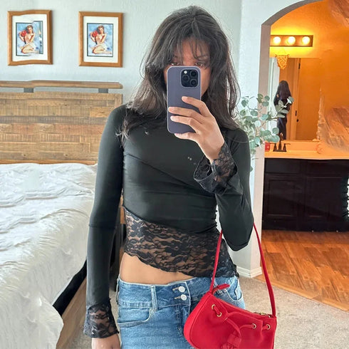 Fashionable and sexy slim lace patchwork long-sleeved T-shirt