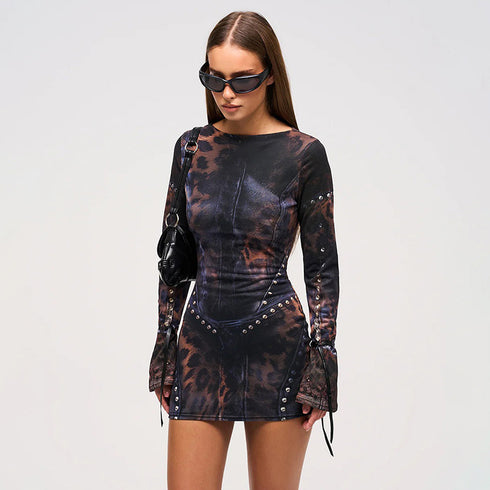 Printed fitted long-sleeved halter-top short skirt