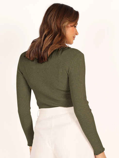 Ribbed Chic Shoulder Top – Slim Fit Stretch Pullover