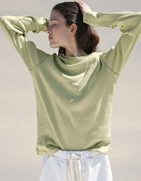Minimal Crew Neck Long Sleeve Top