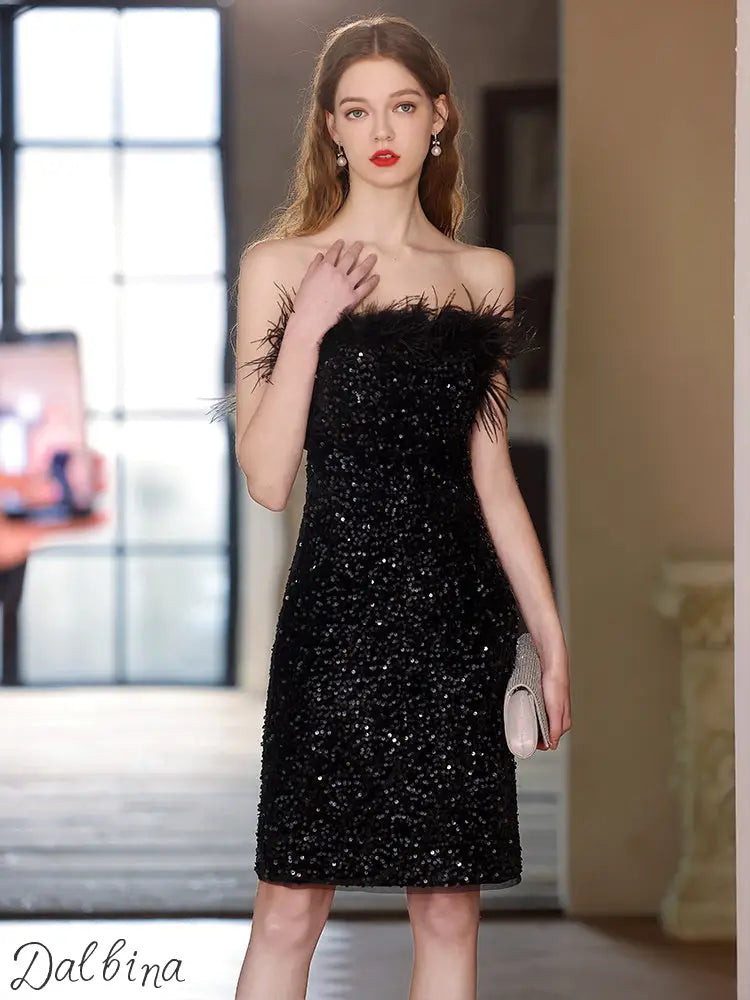 Chic Off-Shoulder Elegance – Royal Banquet Fit Evening Dress